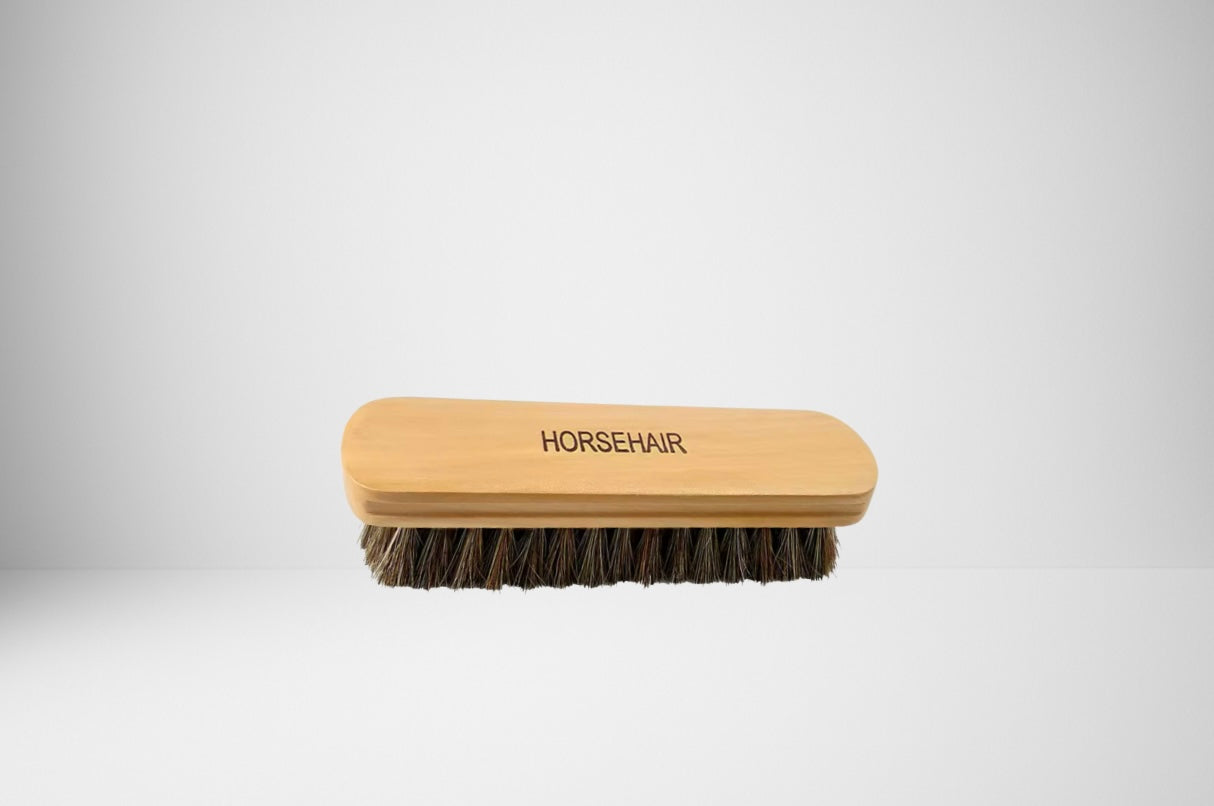 Brosse cuir-alcantara